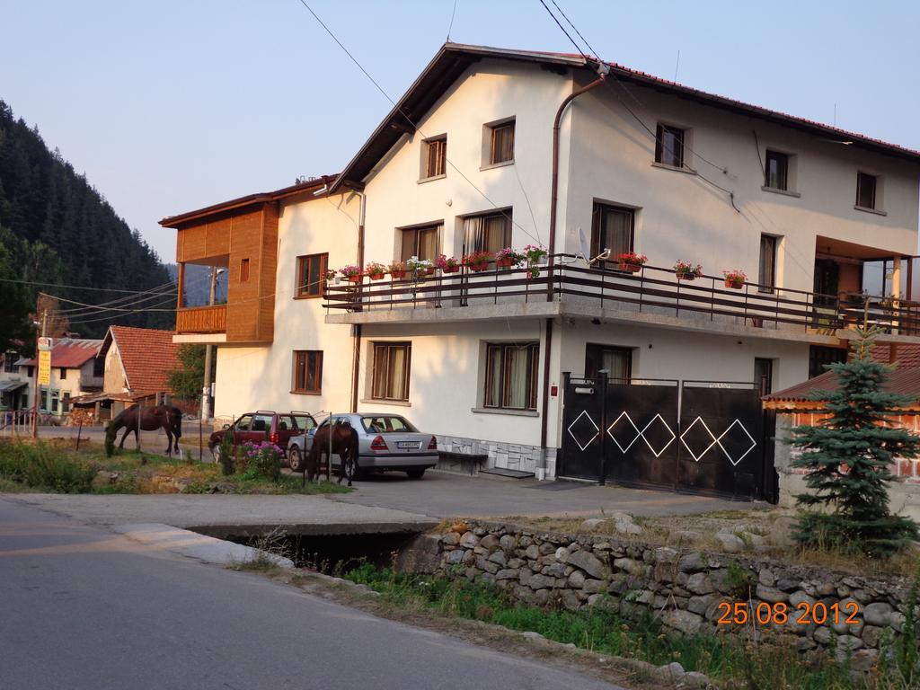 Family Hotel Ecorelax Маджаре Экстерьер фото